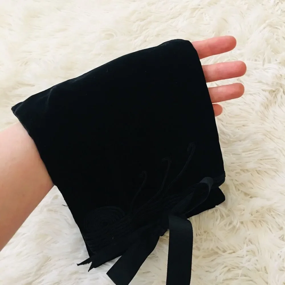 👛 Vintage Black Velvet Tie Clutch Purse 👛
